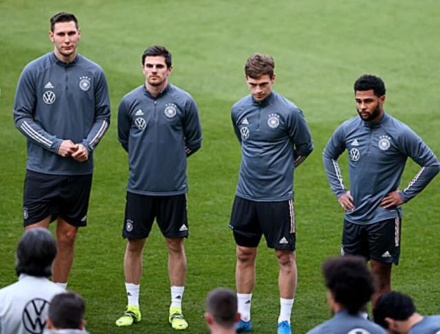 1629875786368048504.jpg 1629875786368048504.jpg